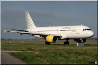Airbus A320-214, Vueling, EC-LOB, cn: 4849